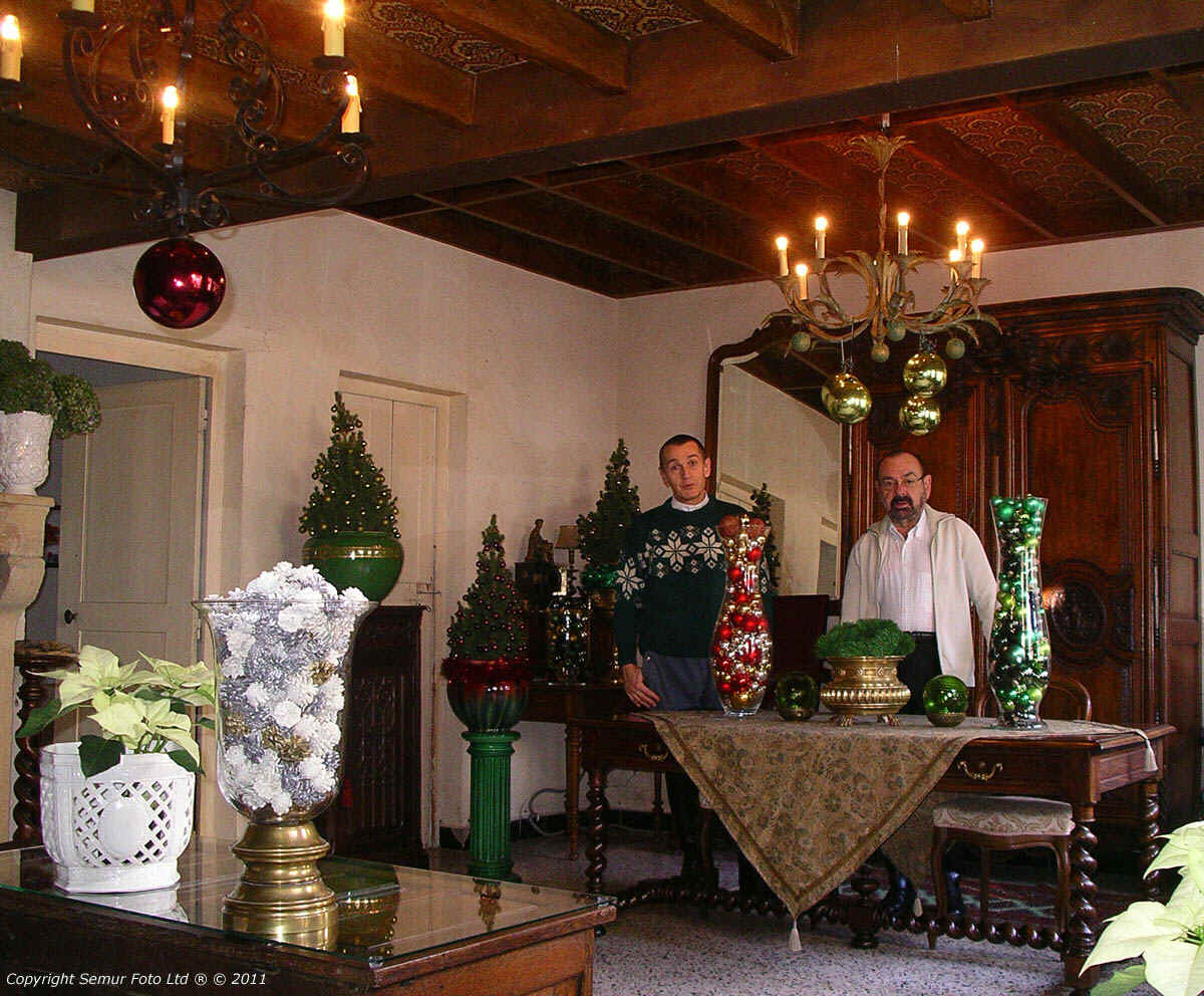 71110.xmas.2011.jpg (311352 bytes)